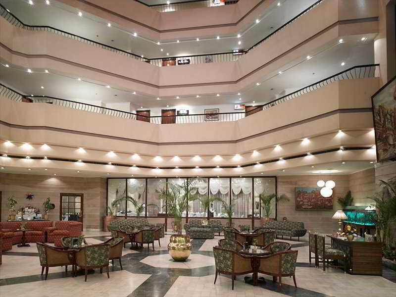 Hotel Hindusthan International, Váránaszi Kültér fotó